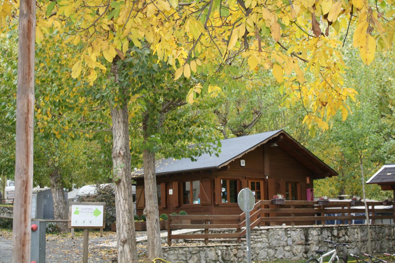 Bungalows Nou Camping La Guingueta D'Aneu Exterior foto